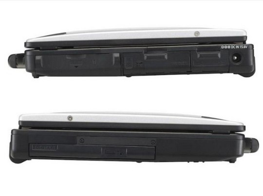 Panasonic Toughbook CF 73 z boku